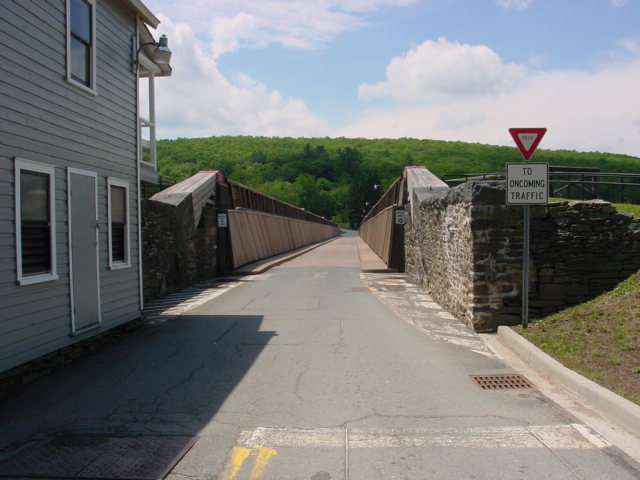 awnyaqueduct4.jpg