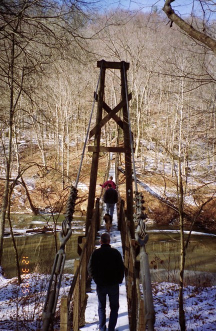 Bridgemeister - Sheltowee Trace Swinging Bridge